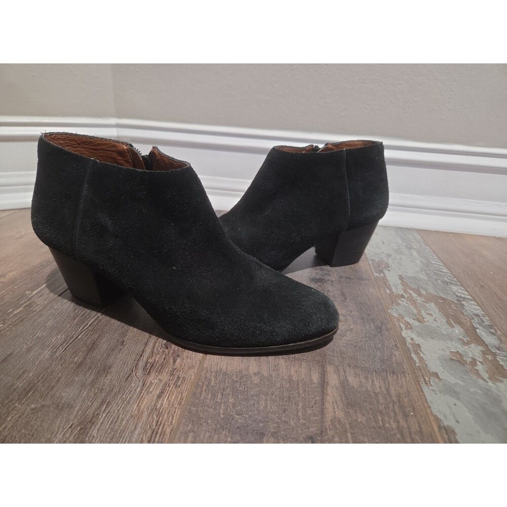 Lucky Brand Boots 8M / 38.5 Black Suede Leather Ankle Booties Shoes Zip Side SB8